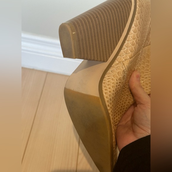 Beige boots cowboy style size 8 - Picture 5 of 7